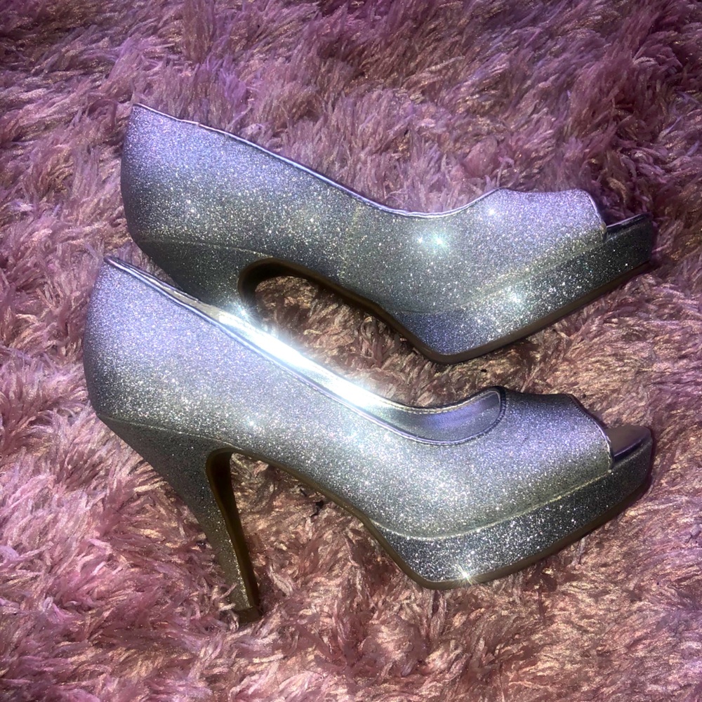 Silver sparkly Unlisted heels